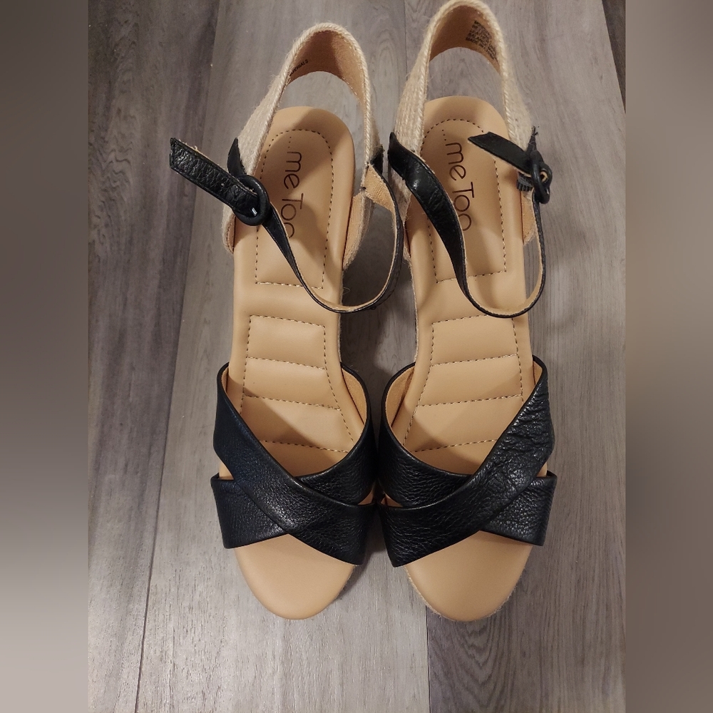 NWOT Womens Wedge Heel